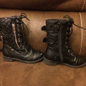 Combat boots size 9 toddler